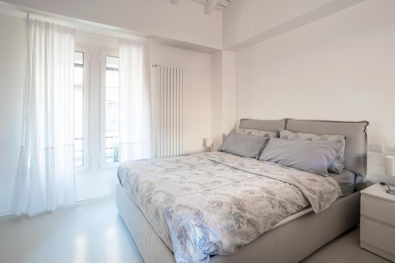 ミラノDesign Loft Walking Distance Brera-Duomo With Wifi+Netflixアパートメント エクステリア 写真